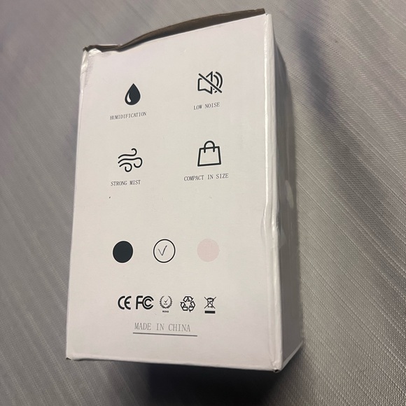 Humidifiers For Bedroom, 220ML Portable Humidifier With LED - Picture 3 of 6